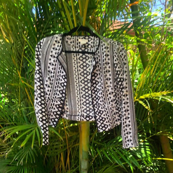 Black and white Collarless blazer - Picture 1 of 3